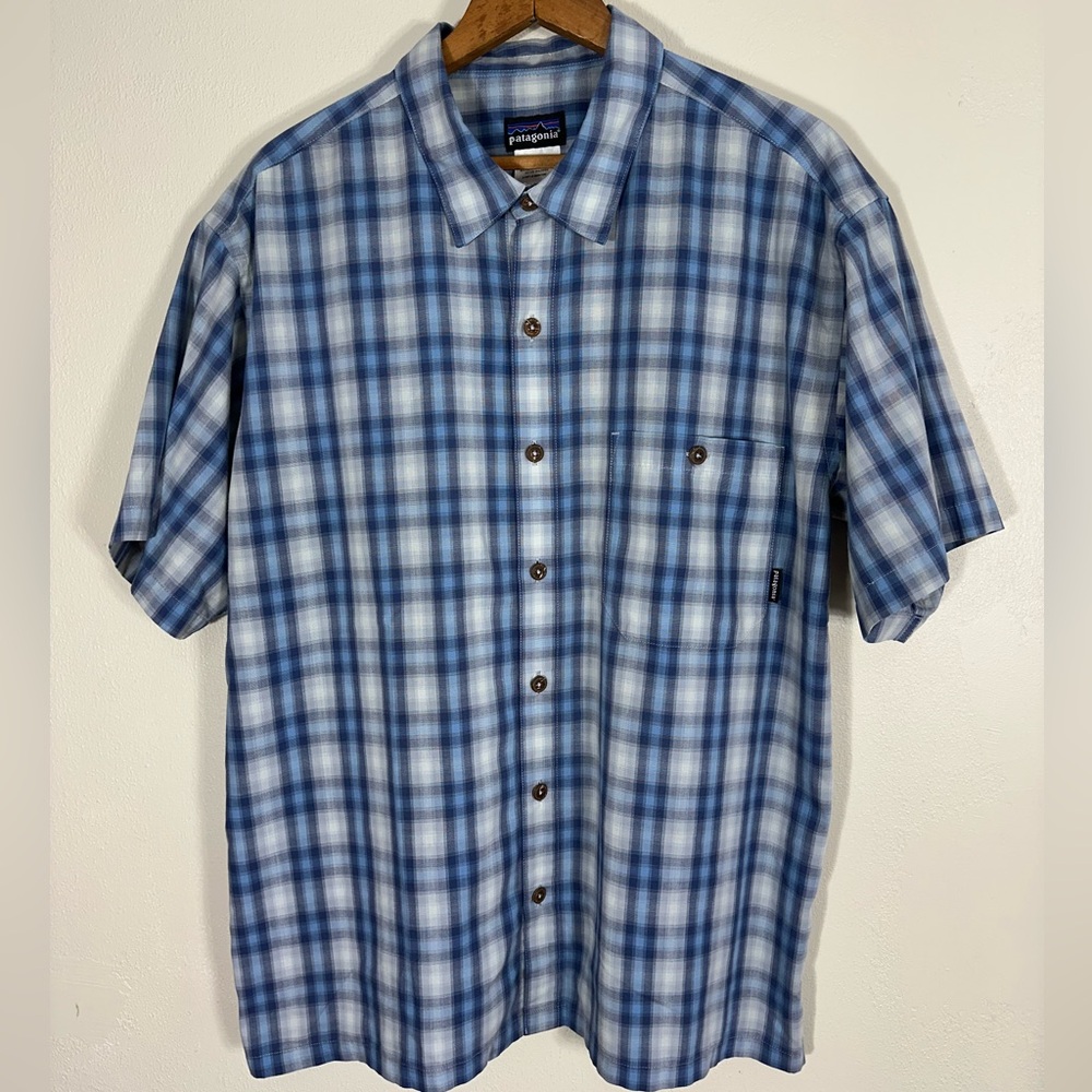 Patagonia Shirt Medium Blue Plaid Short Sleeve Button Organic Cotton Blend Gray